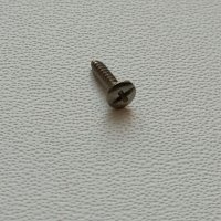 Screw (Back)