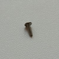 Винт задней крышки